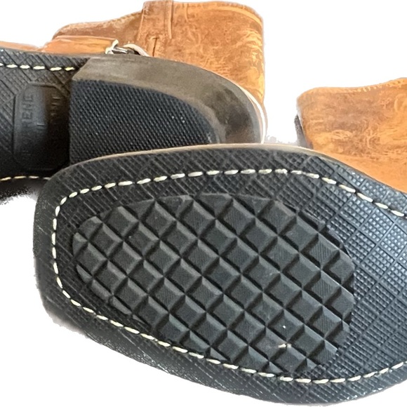 Womens Frye Harness 12R boots - Picture 7 of 7